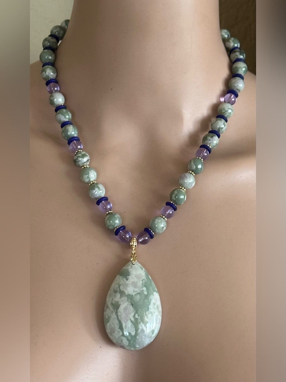 24 inch Peace Jade bead necklace NWOT